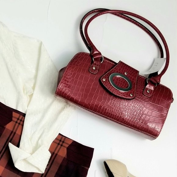 FIND THESE BEAUTIES & SO MUCH MORE IN MY CLOSET! - Picture 3 of 5